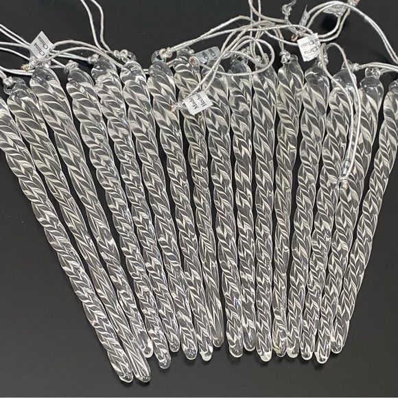 16pcs Vintage Handblown Glass Twisted Clear Glass Icicles 6” Holiday Ornament - Picture 2 of 12